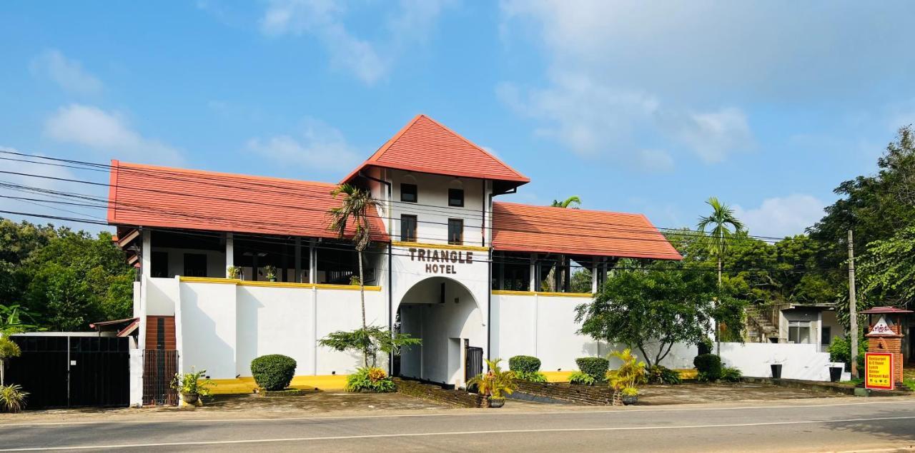 The Triangle Hotel Anuradhapura Eksteriør bilde