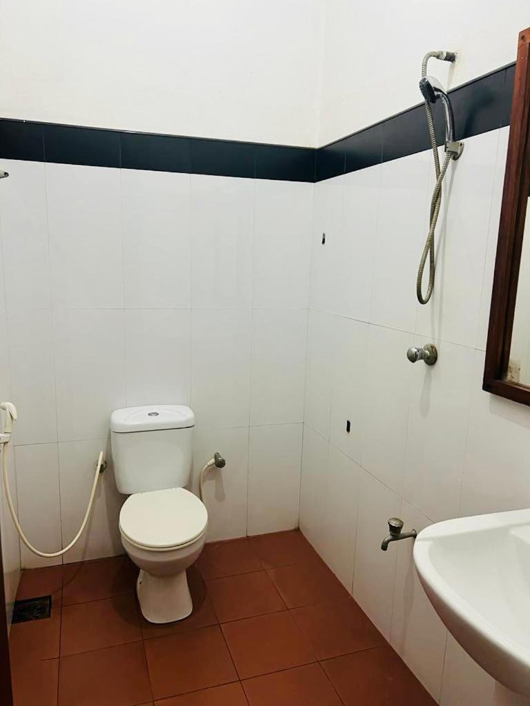 The Triangle Hotel Anuradhapura Rom bilde