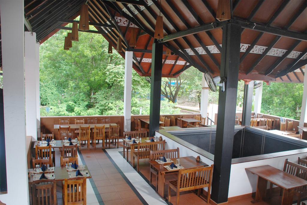 The Triangle Hotel Anuradhapura Eksteriør bilde