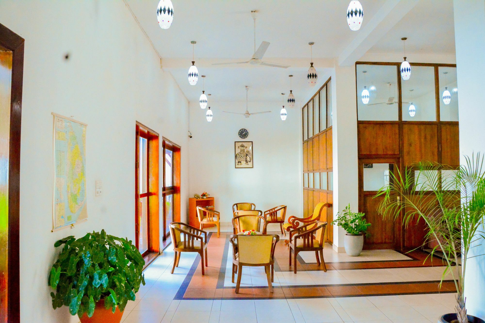 The Triangle Hotel Anuradhapura Eksteriør bilde